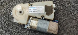 BMW E36 M3 4 Door Sunroof Motor used OEM