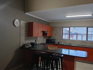 Premium Villa – 7 Nights • 26 Dec → 01 Jan • Sleeps 8* • Hartebeespoort Summer Getaway