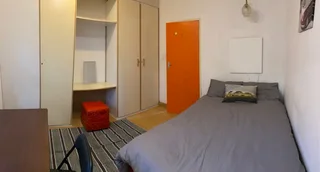 Room in FEMALE ONLY  house, fully furnished, Observatory. Secure, garden, great location