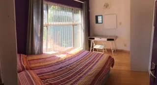 Room in FEMALE ONLY  house, fully furnished, Observatory. Secure, garden, great location