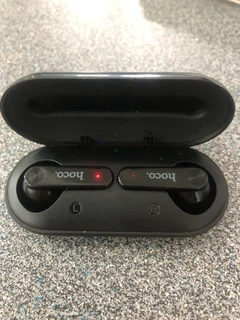 Hoco Bluetooth earpods