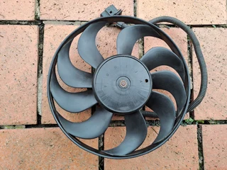 Radiator / Aircon Fan - 300mm - 12 Volts. VW. As good as new.