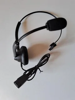 Headset for VoIP or Network Phone. With Microphone, Speaker, Cable and Plug. Working perfectly. R499