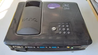 Digital Projector Benq Mp515 . Good for presentations. Can be connected to