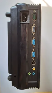 Digital Projector Benq Mp515 . Good for presentations. Can be connected to