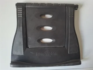 Kensington Smart Fit Easy Riser Laptop/Tablet Holder. As good as new. Foldable for easy storage.