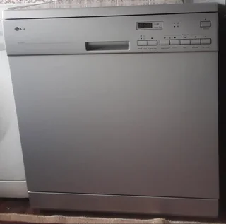 Dishwasher LD-2131SH. As good as new. In perfect working condition. Suitable for larger families.