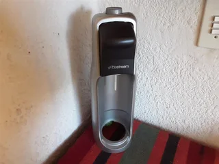 Soda Stream with 60L Gas Cylinder. As good as new. R599