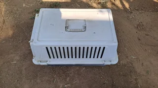 Animal Carrying Box Atlas 30 By Ferplast. In Good Condition.