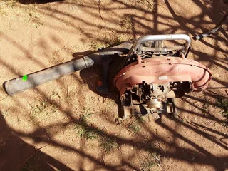 Garden Blower Petrol. Not in working condition. Selling as is or for spares. Or swap for WHY.