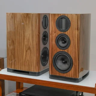 Wharfedale Aura2 3-Way Bookshelf Speakers with original matching stands