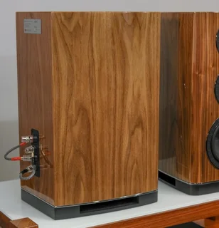 Wharfedale Aura2 3-Way Bookshelf Speakers with original matching stands