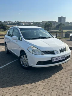 Automatic, only 97 000kms FSH agents