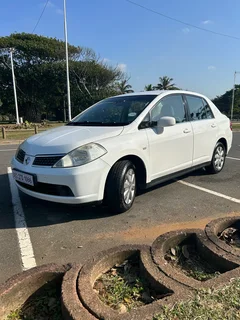 Automatic, only 97 000kms FSH agents. A must see!!!