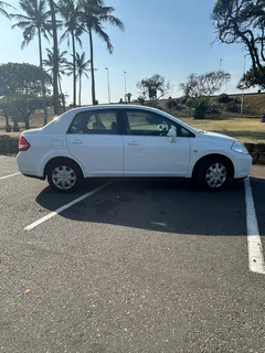 Automatic, only 97 000kms FSH agents