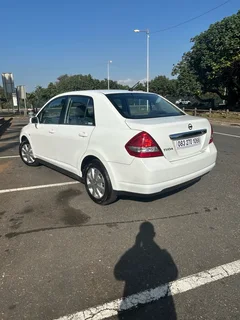 Automatic, only 97 000kms FSH agents