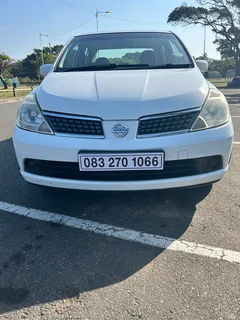 Automatic, only 97 000kms FSH agents