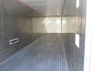 REEFER SHIPPING CONTAINER