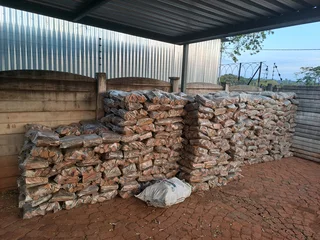 Firewood and anthracite for sale in Centurion