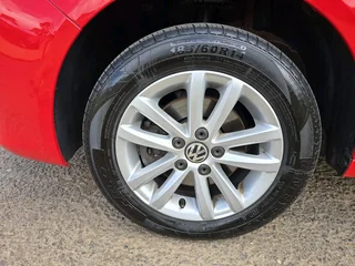 Polo vivo AUTOMATIC 1.4i