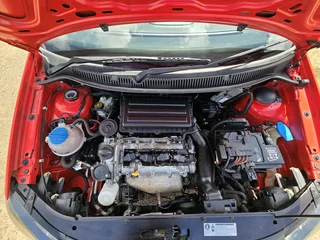 Polo vivo AUTOMATIC 1.4i