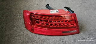 Audi a5 b8.5 sportback (2014) left outer tail light