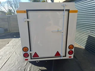 2026 SPUTNIK Travel / Tour Trailers