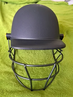 2 x Masuri C-line Cricket Helmet, Senior Large (61 - 64cm)