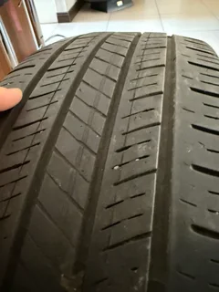 Handbook 225/60/17 inch tyres x2