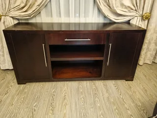 Wetherlys Sideboard