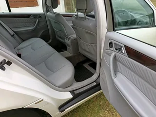 2003 Mercedes Benz C270 CDI Auto in Mint condition for Sale