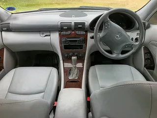 2003 Mercedes Benz C270 CDI Auto in Mint condition for Sale