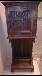 Antique Cabinet Superb Condition 1674