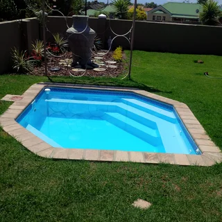 FIBREGLASS SPLASH POOLS FOR SALE - FULLY INSTALLED OR DIY - CONTACT US