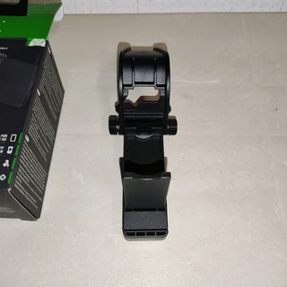 Smart Clip, for mobile gaming, Used with Xbox one Controller