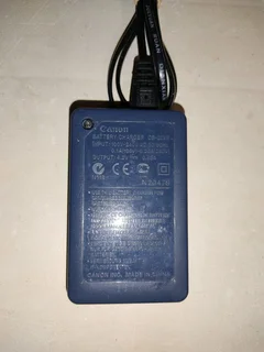 Canon CB- 2LVE Battery charger only