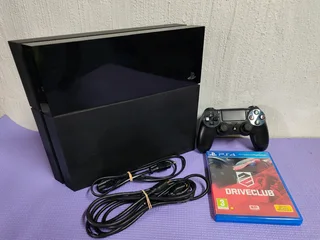 Playstation 4 , Gen 1, 500gb, Fw 9.00, 1 Controller, 1 free game, all cables
