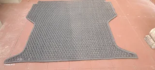 Bakkie Bt 50 weaved thick rubber bin mat. Top condition. You don&#39;t find them any more.