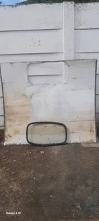 8 alliminium/tin panels and 3 sliding windows that was on a horse trailer.