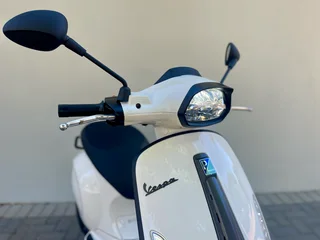 2025 VESPA SPRINT 150 – Only 100 KM