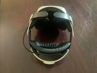 Meta Quest 2 – Full VR Kit with BOBOVR Comfort Strap