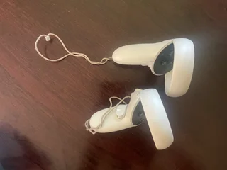 Meta Quest 2 – Full VR Kit with BOBOVR Comfort Strap