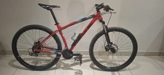 Titan rogue racing mtb 29er (M)*lots of extras*