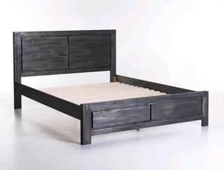 Arctic Wooden bed set queen