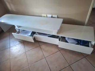 TV stand and Table for sale[ second hand]