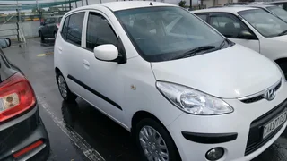 Hyundai i10 1.1 GLS Automatic