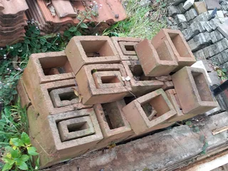 Hollow clay bricks/blocks