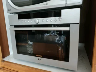 LG  Solardom Convection Oven