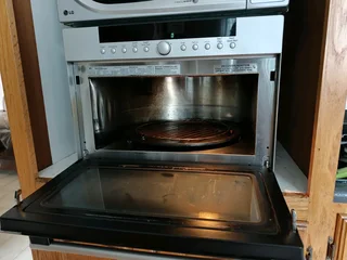 LG  Solardom Convection Oven
