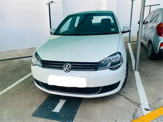 2016 polo  Vivo - VERY LOW KM